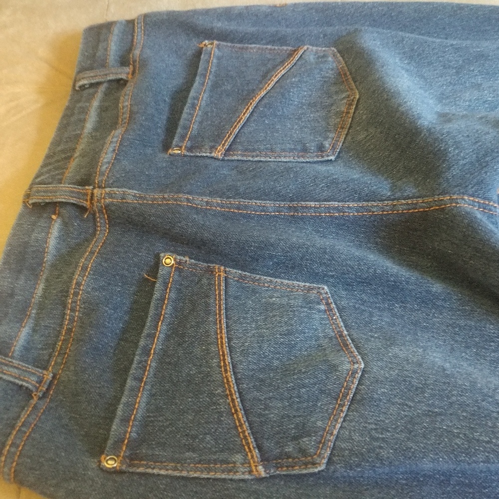 Stretchy pants - Picture 3 of 3